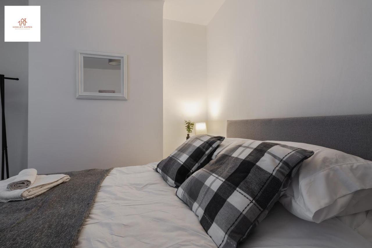 2 Bedroom House Liverpool- Large & Cosy- Sleeps 5 By Hinkley Homes Short Lets & Serviced Accommodation Exteriör bild