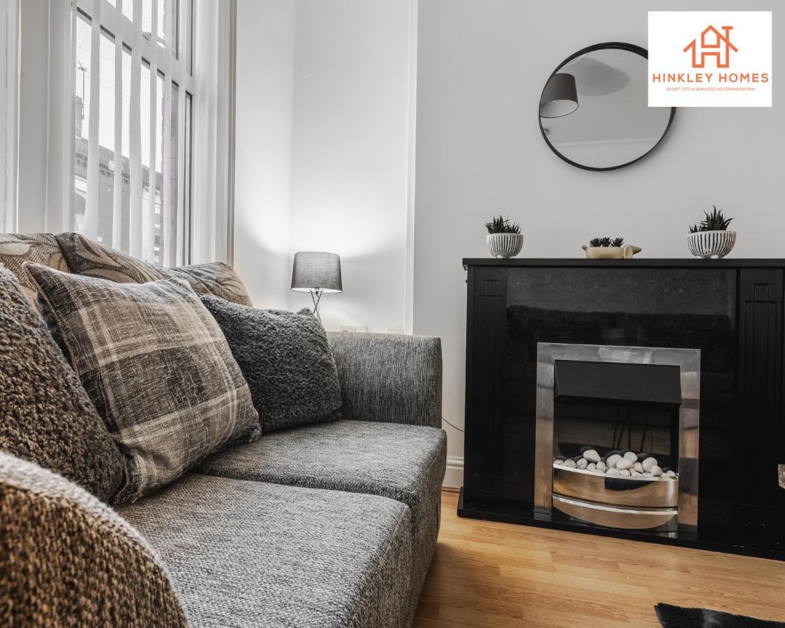 2 Bedroom House Liverpool- Large & Cosy- Sleeps 5 By Hinkley Homes Short Lets & Serviced Accommodation Exteriör bild